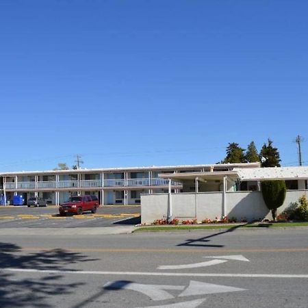 Winnemucca Holiday Motel エクステリア 写真