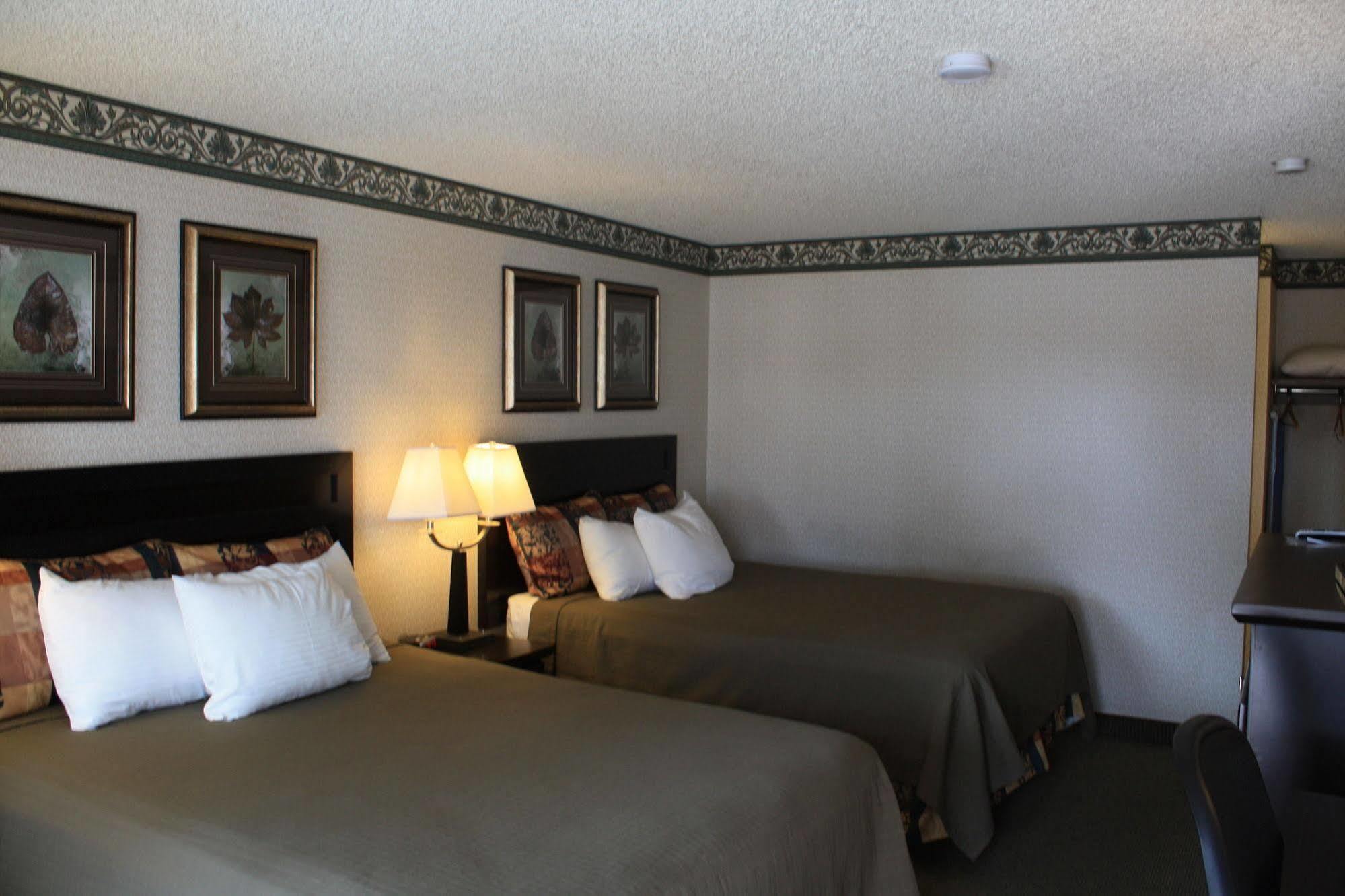 Winnemucca Holiday Motel エクステリア 写真
