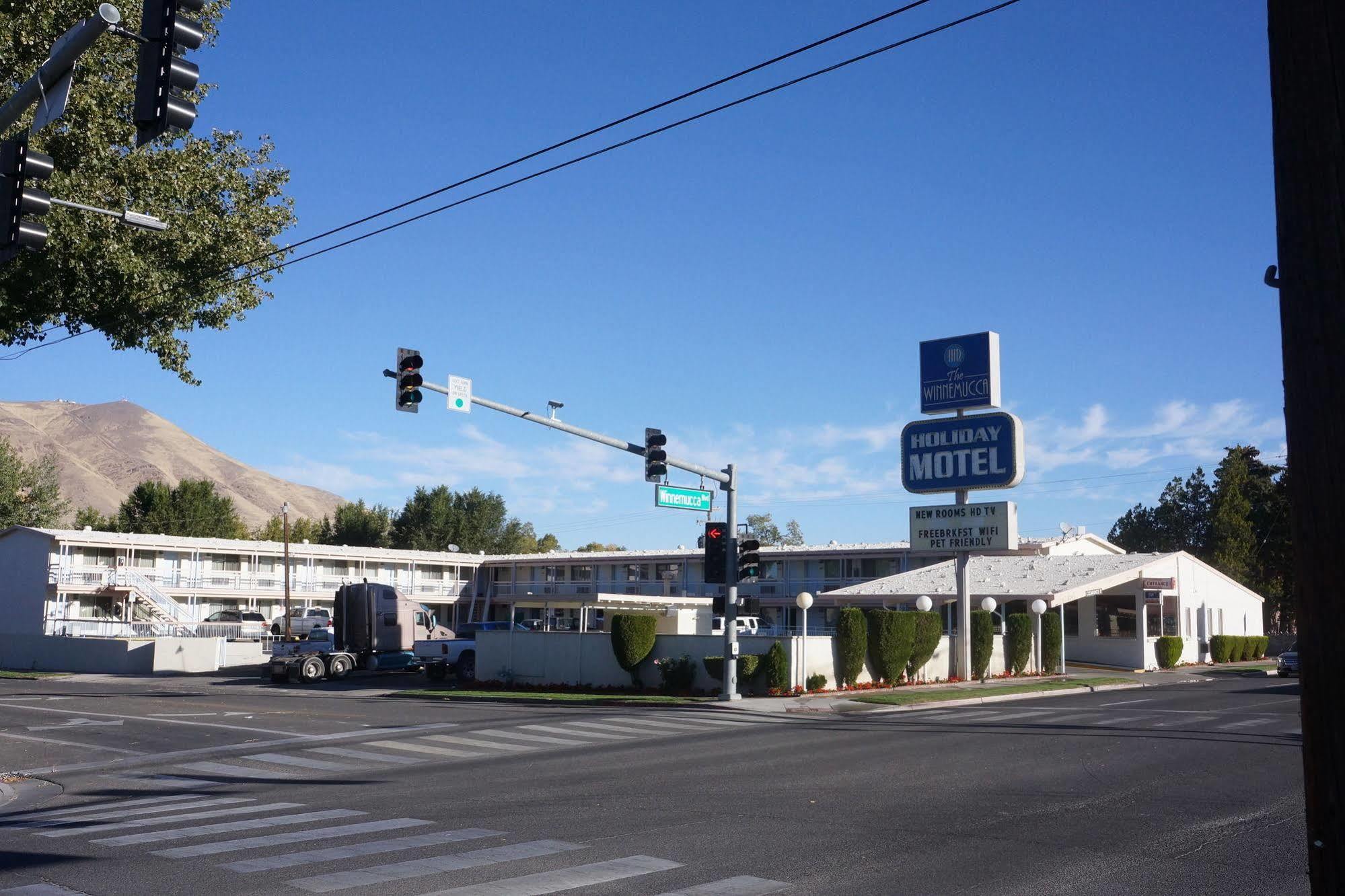 Winnemucca Holiday Motel エクステリア 写真