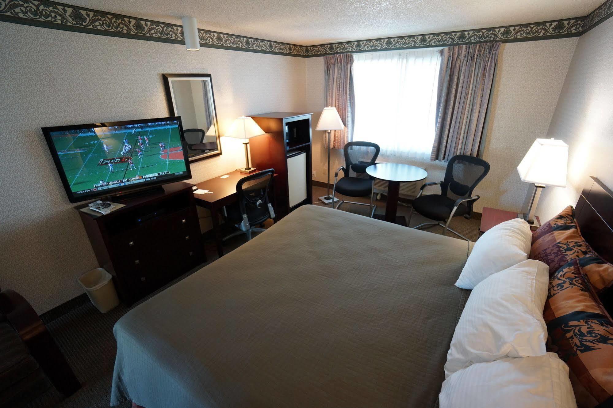 Winnemucca Holiday Motel エクステリア 写真