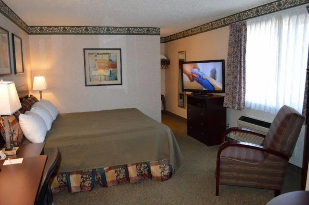 Winnemucca Holiday Motel エクステリア 写真
